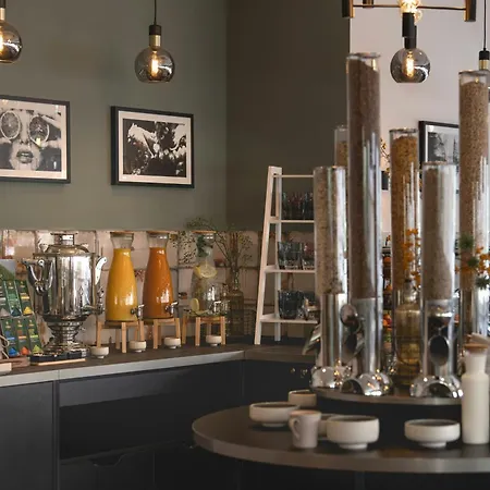 Hotel Leonardo Center 4*