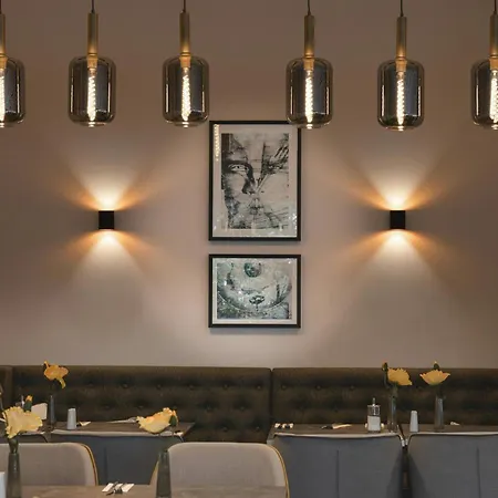 Leonardo Center Hotel