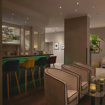 Hotel Leonardo Center 4*