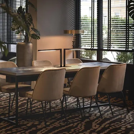 Leonardo Center Ξενοδοχείο