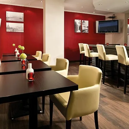 Leonardo Center Ξενοδοχείο 4*