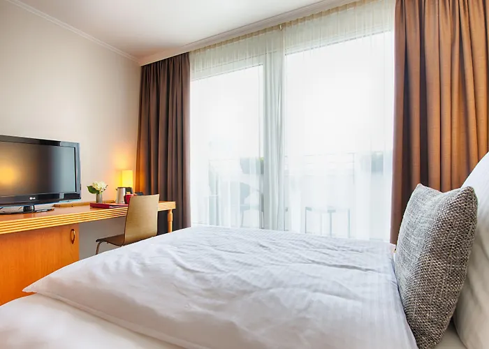 מלון Leonardo Center